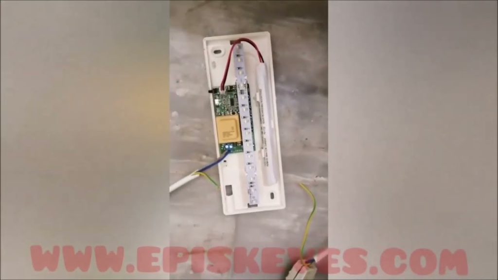 SAFETY LIGHT AND SWITCH LIGHT