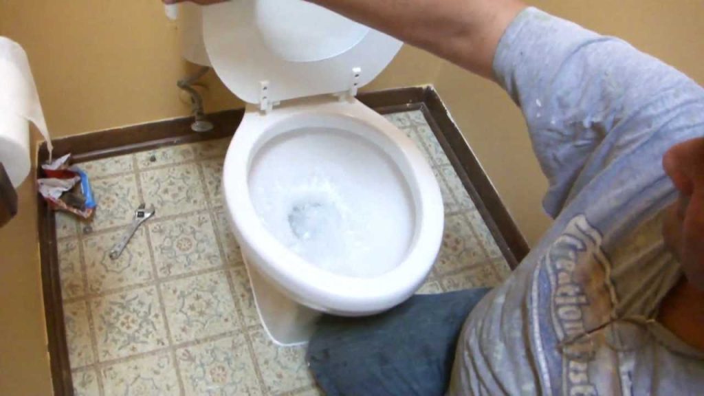 Πώς να αντικαταστήστε μια λεκάνη Πλήρης οδηγός