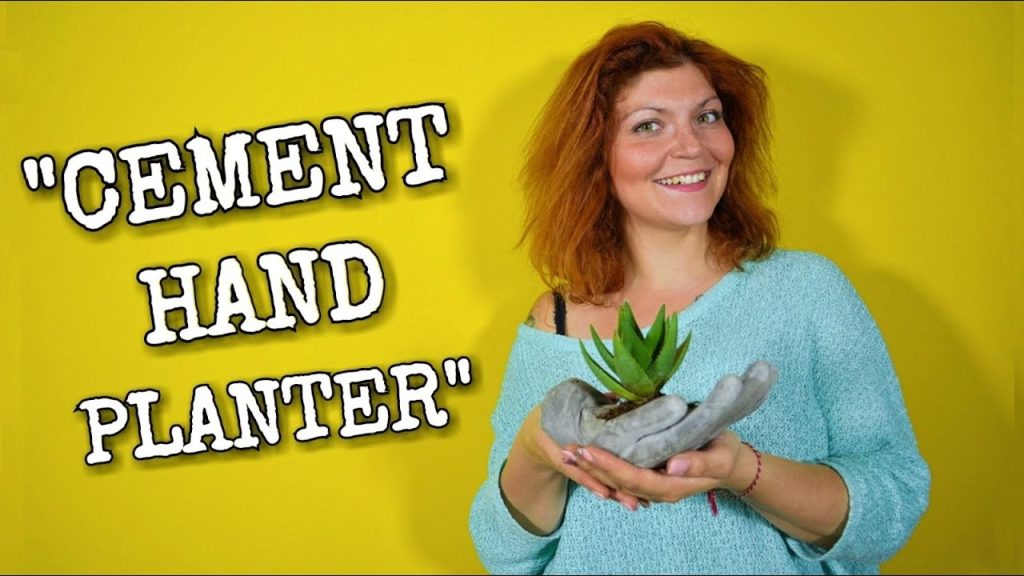 Γλαστράκι από γαντι -CEMENT HAND PLANTER